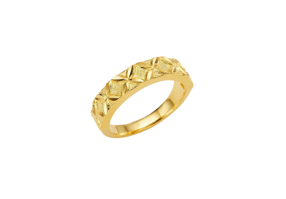 Gold Engagement Ring dubai