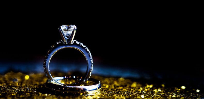 Diamond engagement rings Dubai