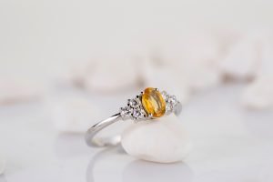 gold engagement rings